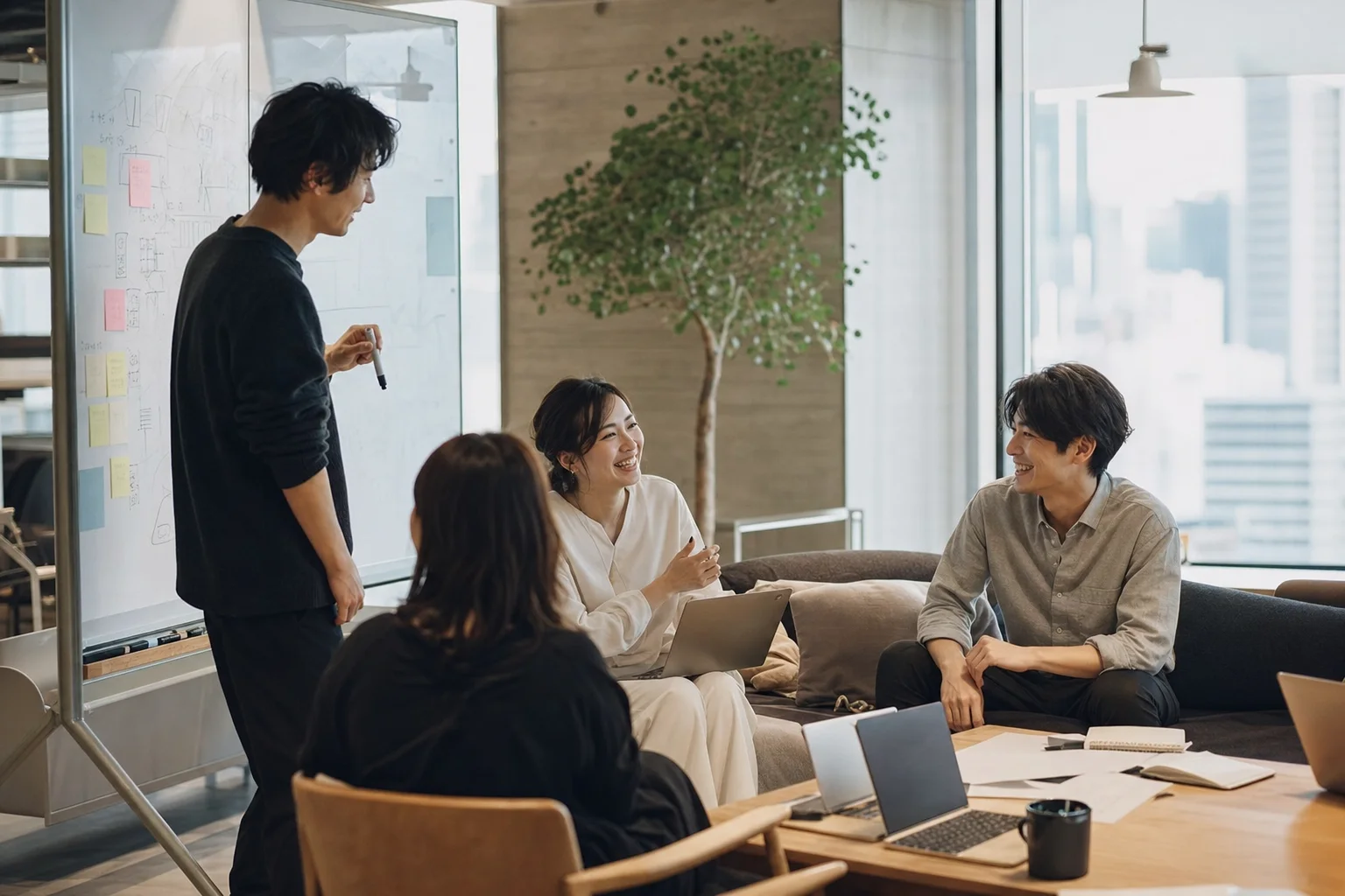 事業や組織のこれからについて話し合うチーム